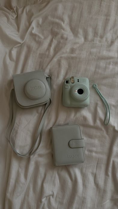Instax mini 12 , подарочный набор