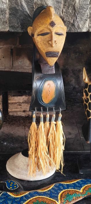 Декорация маска туземец жираф гущер