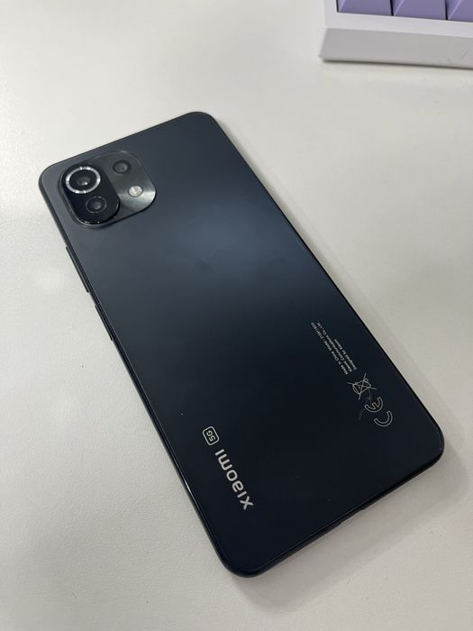 Продам смартфон Xiaomi 11 Lite 5G Ne