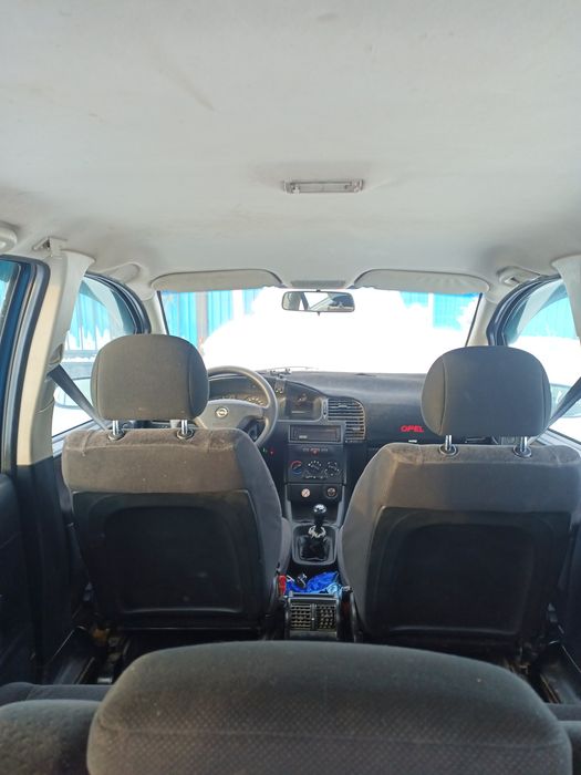 Продам Opel Zafira A 2001 года