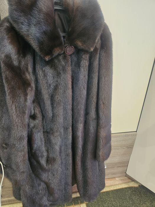 Продам шубу коричневая