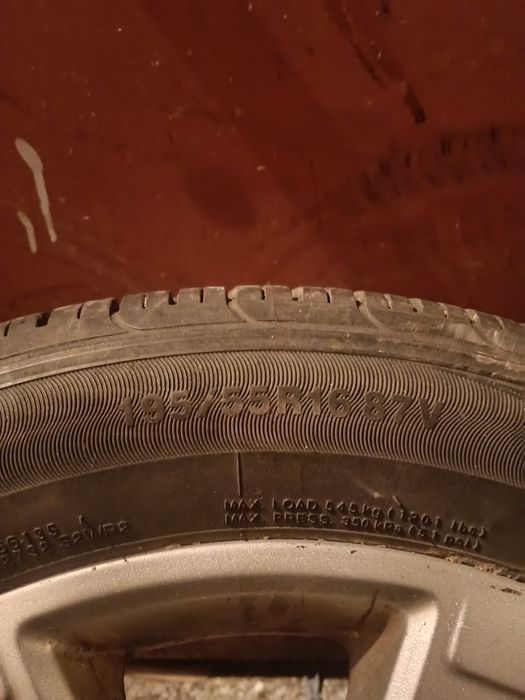 Алуминиеви джанти с гуми 16" Ford