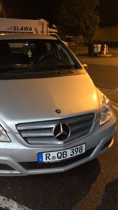 Vand sau schimb mercedes b class 180 cdi