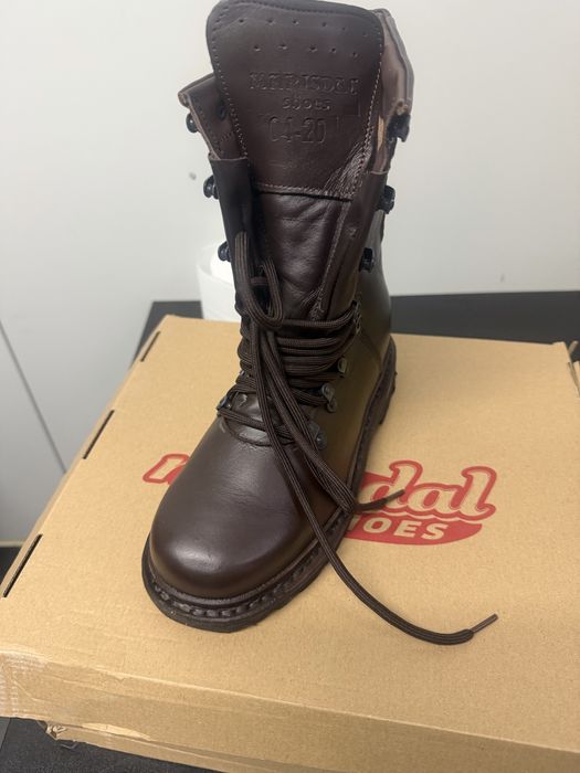 Bocanci de iarna maro militari