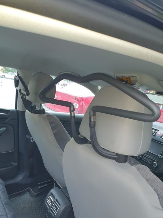 Umerașe tetiere auto