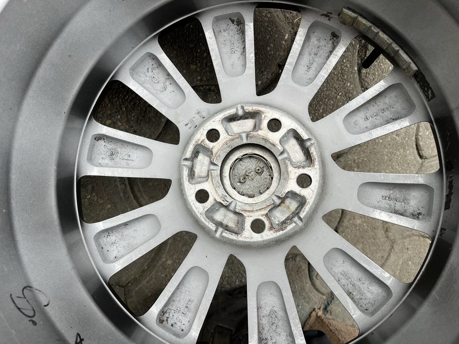 Jante aliaj 5x114.3mm, anvelope vara 215/60 R17, Nissan QashQai X-Trail Juke, Dacia Duster, Renault