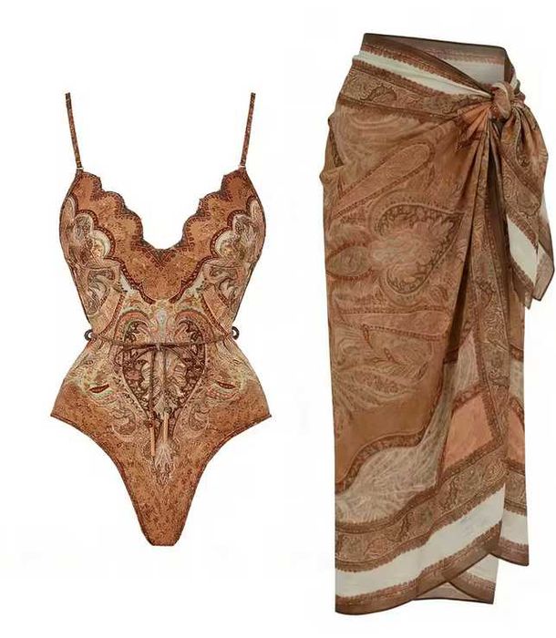 Цял бански с шал в същия десен