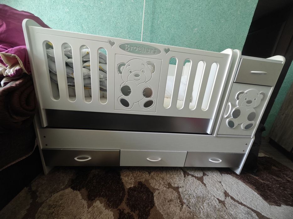 Продам детскую кровать с ортопедическим матрасом