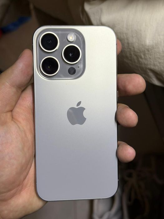 iPhone 15 pro на 512 мб