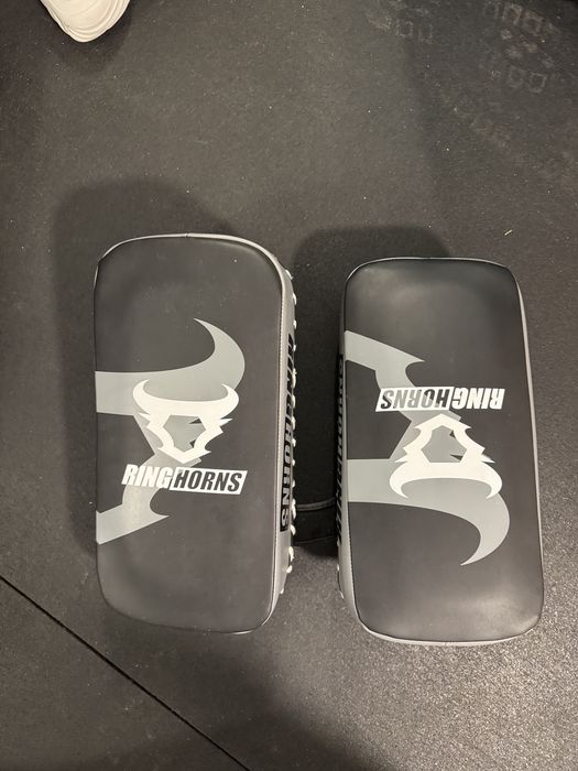Ringhorns Charger Kick Pads