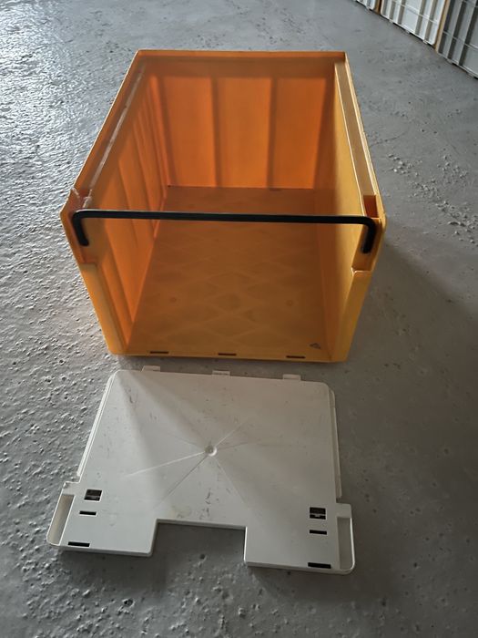 24 x Lazi seccond hand organizare/depozitare cu usa