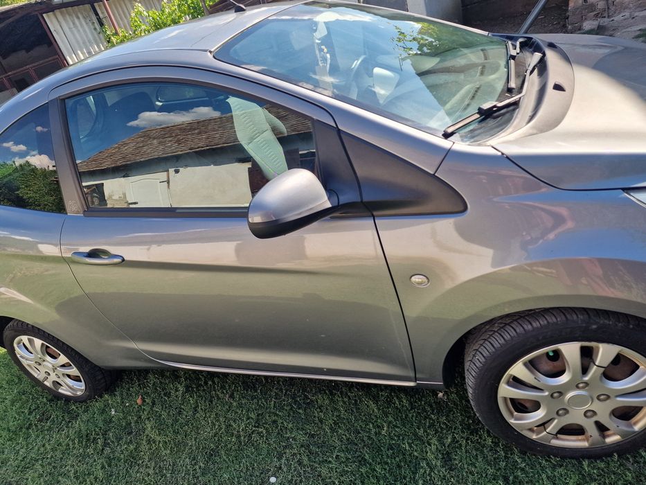 Vind Ford Ka. An 2012 Benzină  1242.