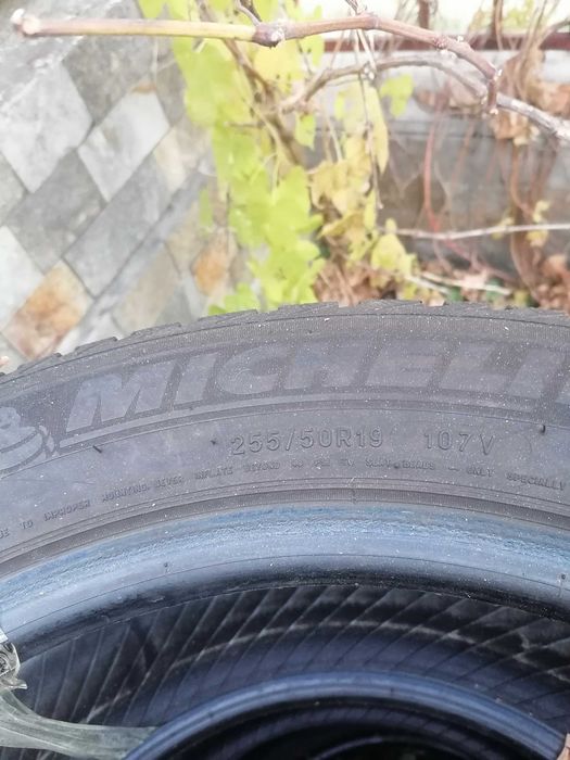 Michelin Alpin Latitude 255 50 19 dot 2722