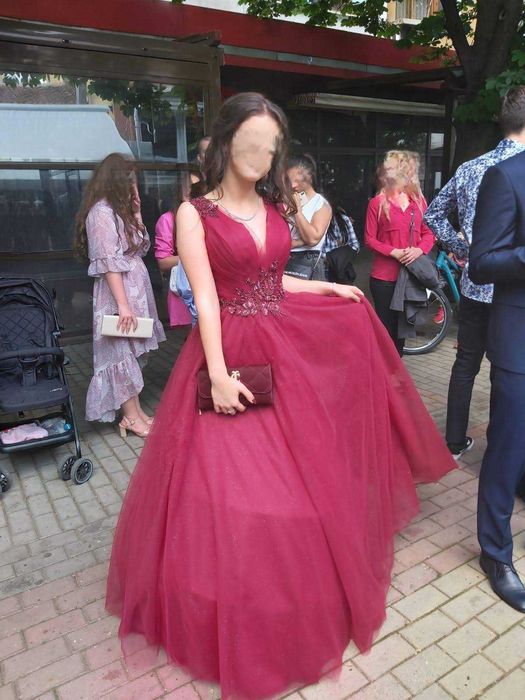 Дълга бална рокля