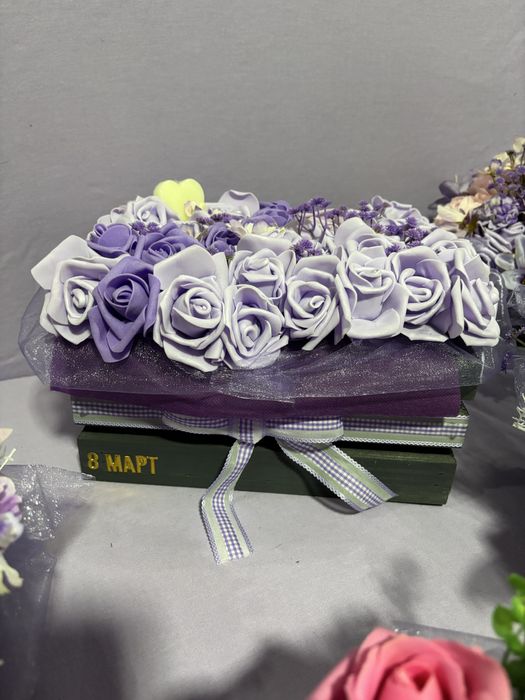 Специални кашпи за 8 март в нежно лилаво