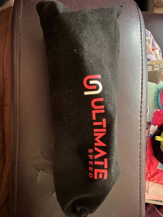 redresor inteligent pentru baterii auto și moto marca Ultimate Speed.