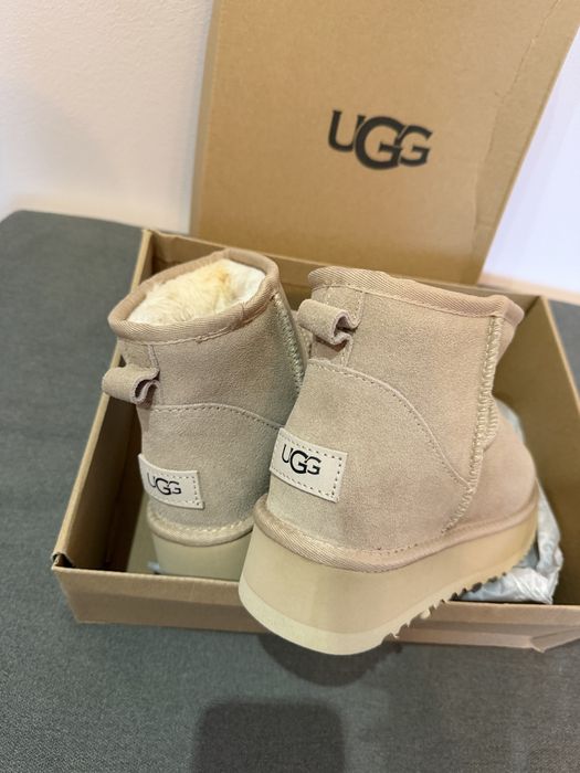 ugg mini crem 39