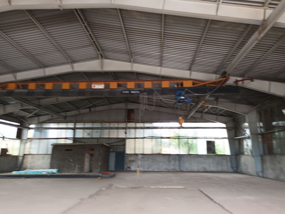 Дава се под наем Склад в София, Военна рампа - 715 кв.м за 2800 € - Снимка #1