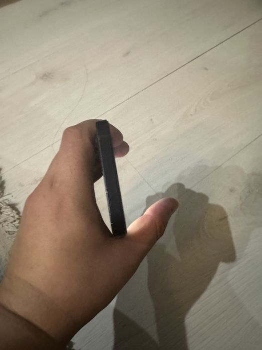 IPhone 12.