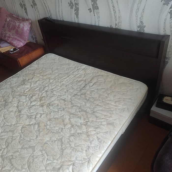 Кровать двухспальная