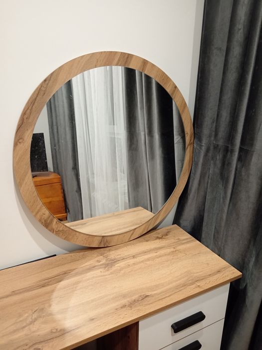 Продам зеркало настенное