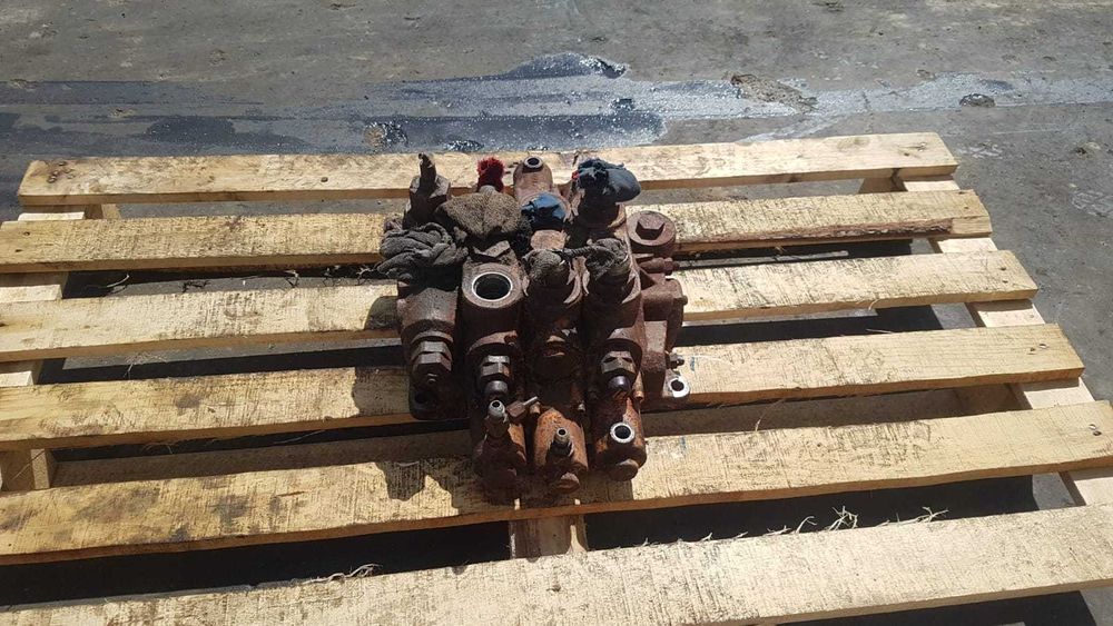 Distribuitor hidraulic vola Case 721B