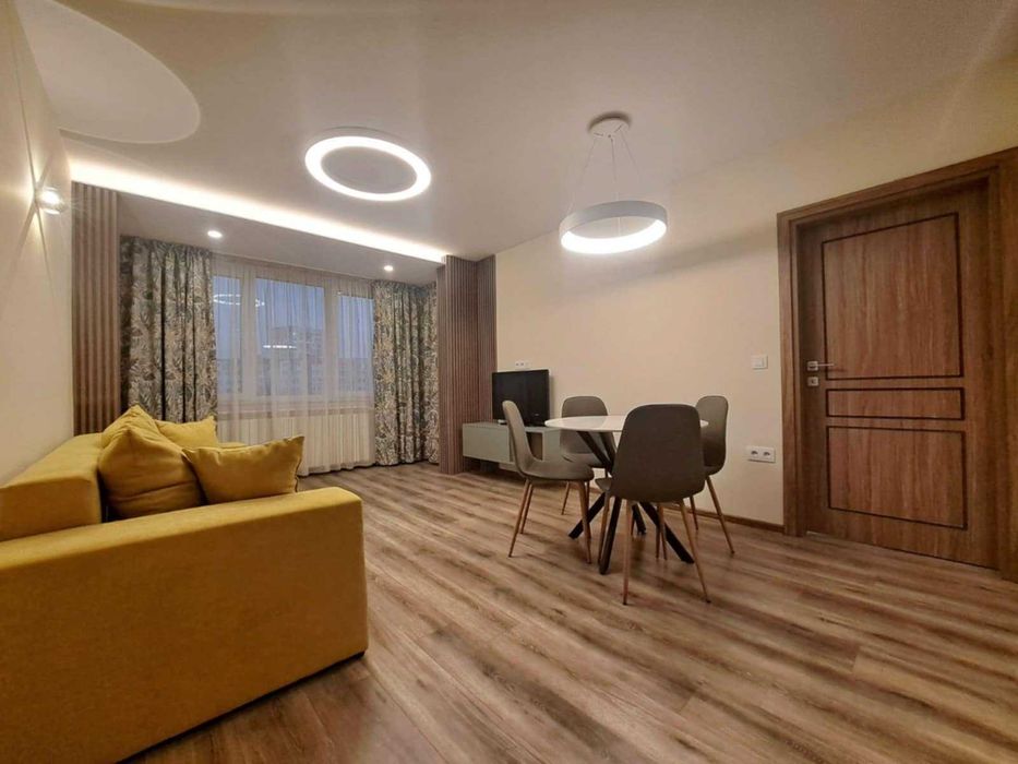 Дава се под наем Тристаен апартамент в София, Младост 1 - 75 кв.м за 699 € - Снимка #2