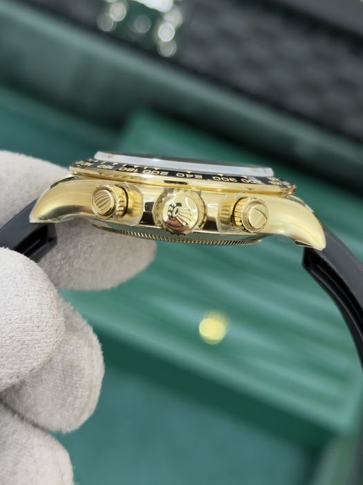 Rolex Cosmograph Daytona 40mm Yellow Gold – Champagne Dial, Oysterflex