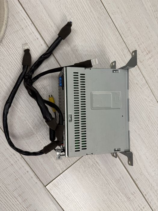 Продам магнитолу Kia Rio 3