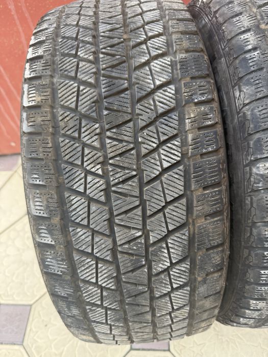 Зимние шины камри 70 235/45/18