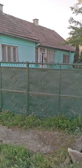 Casă de vânzare în județul Alba, comuna Jidvei, satul Veseuș, nr. 2