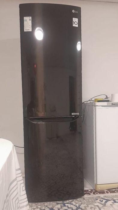 Продам холодильник