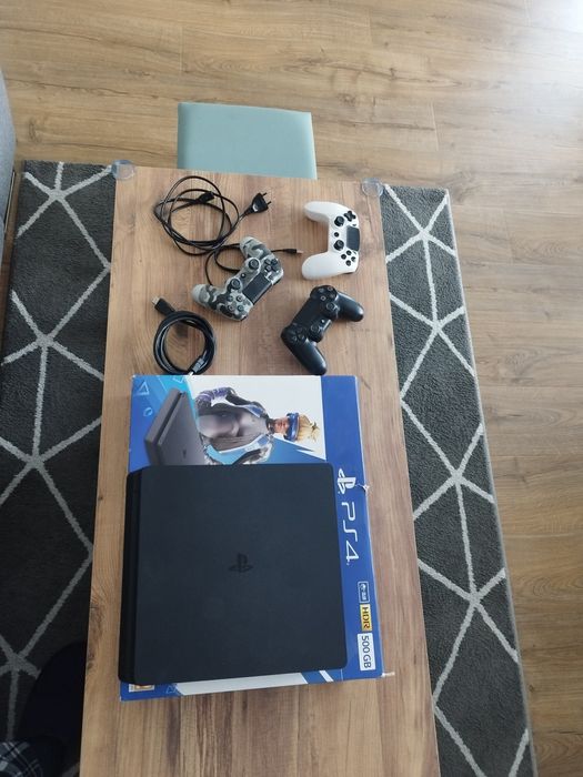 Playstation 4 - 500 GB