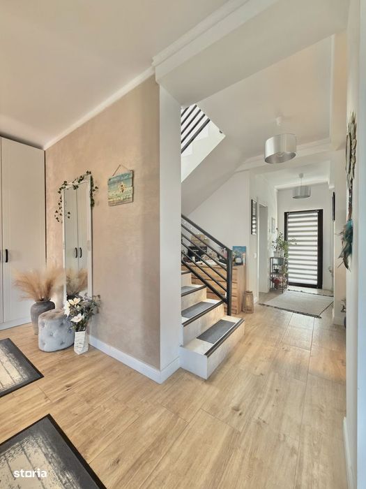 Vilă P+1 cu 4 Camere - Năvodari | TEREN 280MP