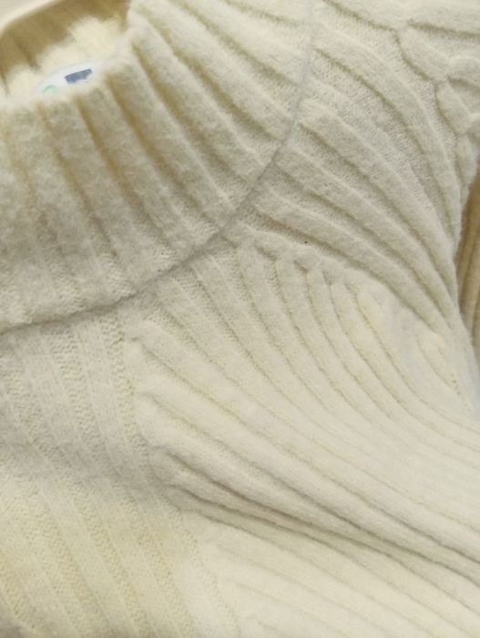 Продам теплое платье лимонного цвета