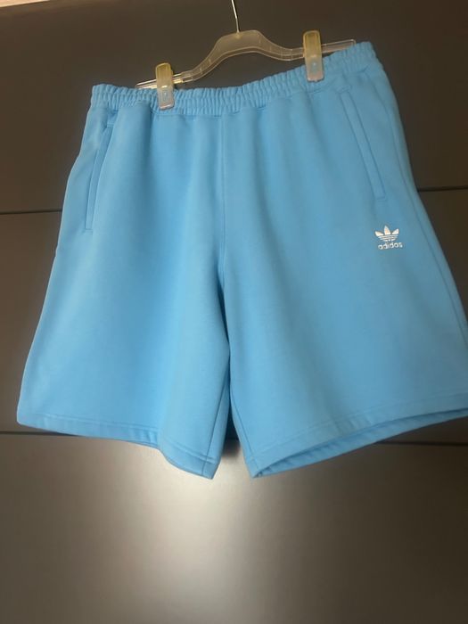 Pantaloni scurti barbati Adidas
