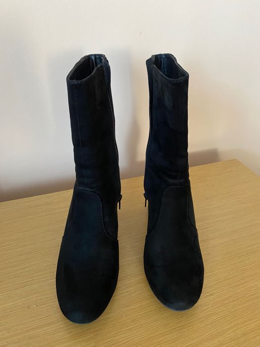 Боти “Graceland”