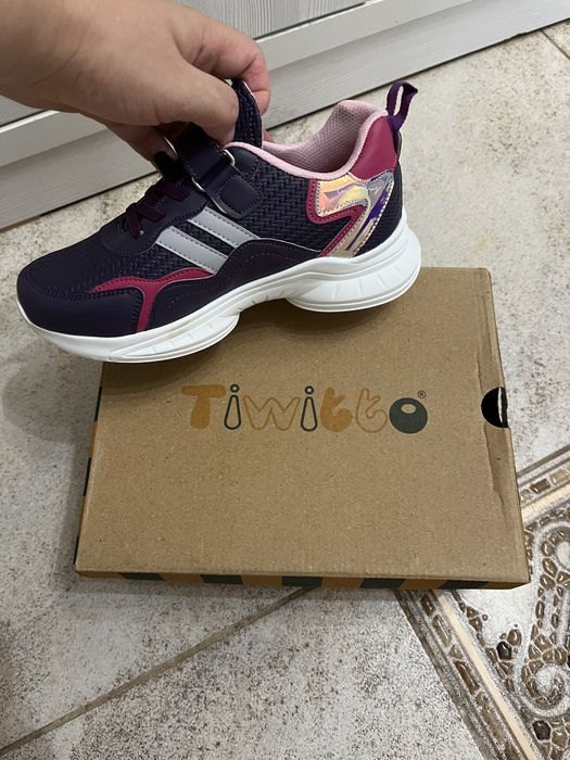 Новые кроссовки