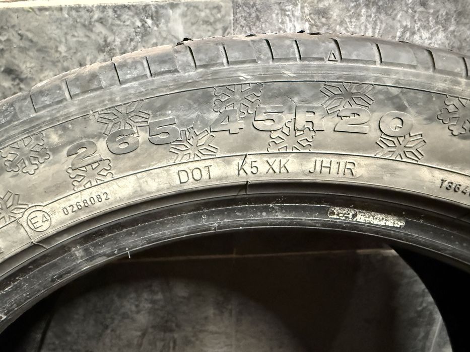 Dunlop 265/45/20
