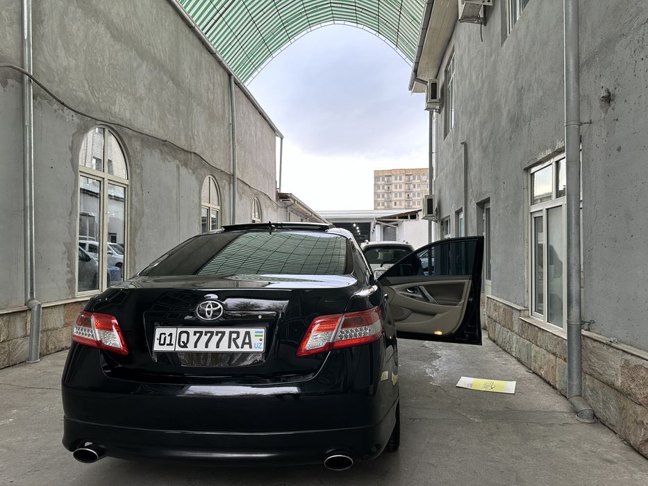 Toyota camry 40 черный цыет