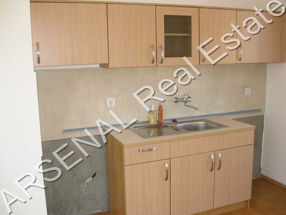 Дава се под наем Тристаен апартамент в София, Младост 1 - 108 кв.м за 750 € - Снимка #1