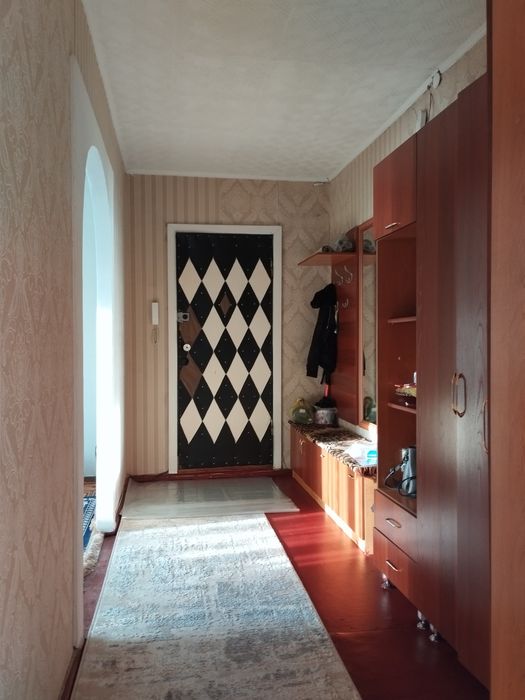 Продам 2комн квартиру.