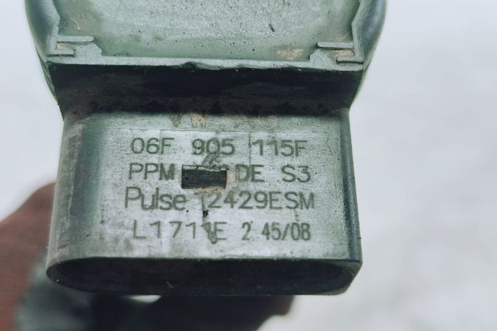 Bobina de inductie 2.0 FSI  BVY 06f905115f Volkswagen VW Touran 1 (facelift) seria