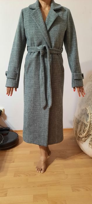 Продам женское пальто