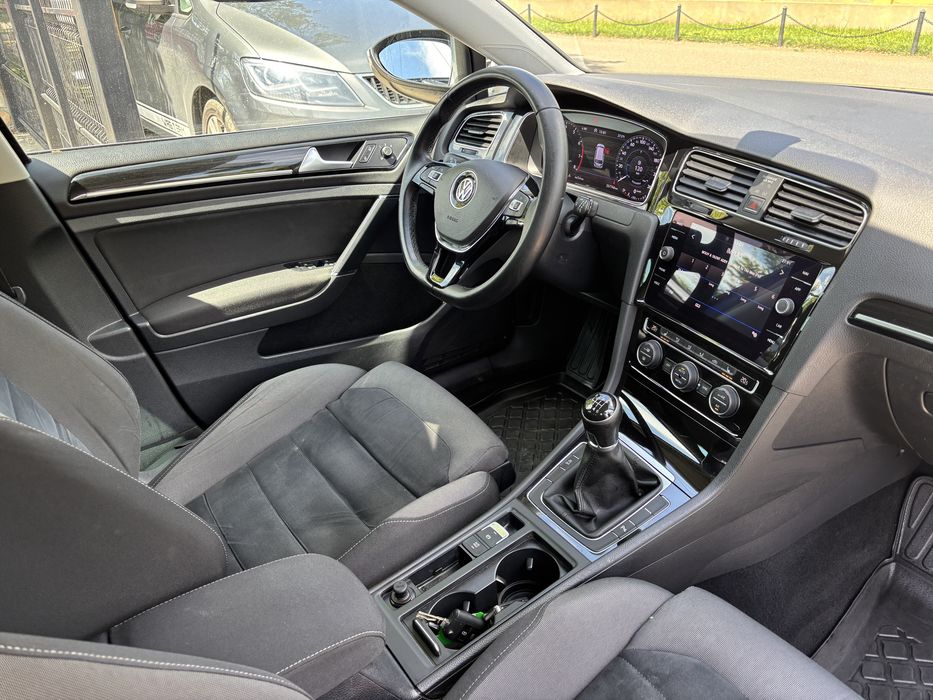 VOLKSWAGEN Golf 2018 — imagine 5