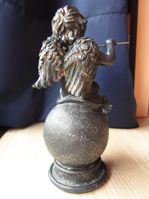 cadou rar  inger  pe sfera  made in Germany