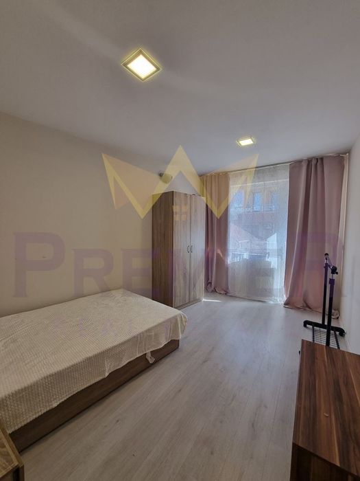 Дава се под наем Тристаен апартамент в Варна, Цветен квартал - 110 кв.м за 612 € - Снимка #6