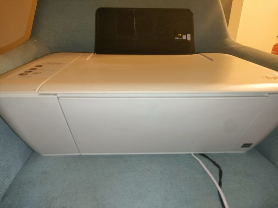 Imprimantă multifuncțională HP DeskJet Ink Advantage 1515 print / sc