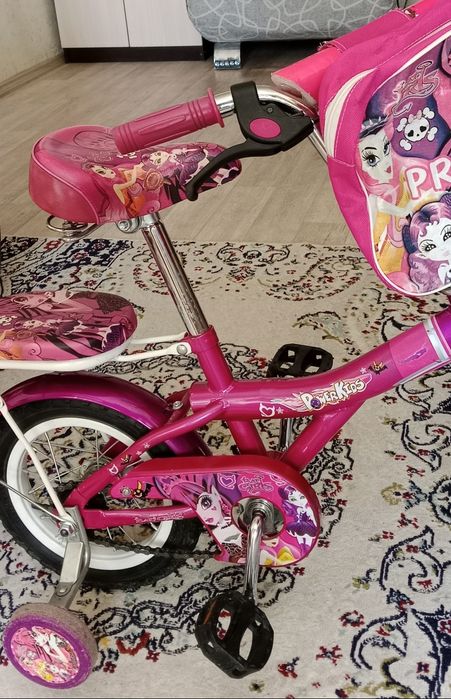 Велосипед 4-5 лет,девочка