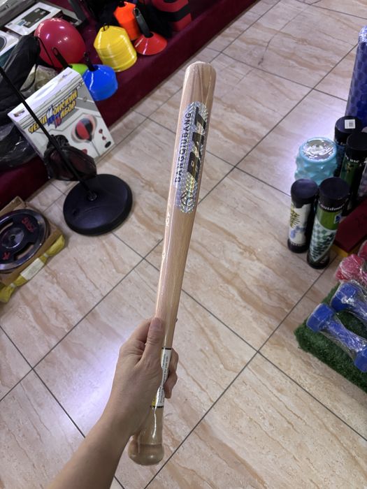 Бита бейсбольная деревянная